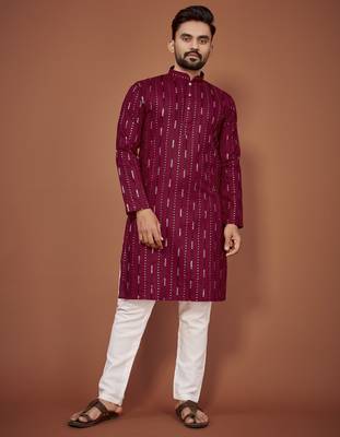 Maroon embroidered cotton straight kurta 1