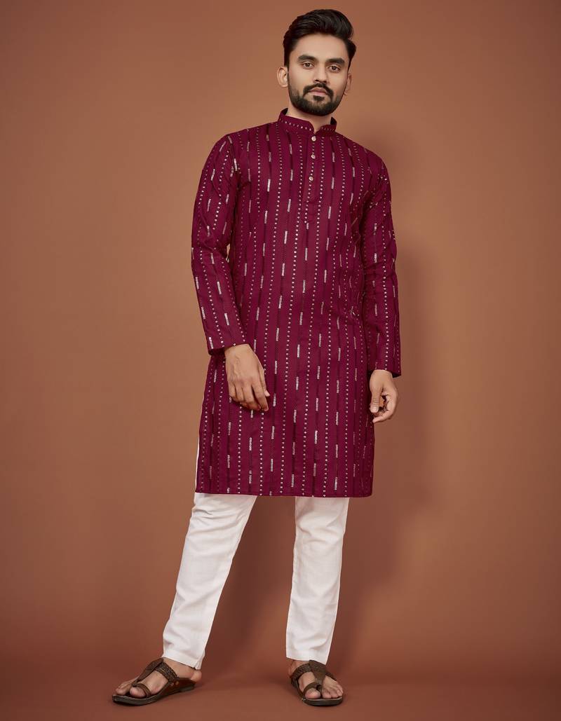 Maroon embroidered cotton straight kurta