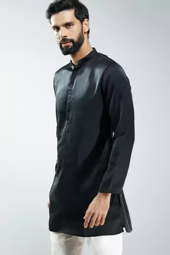 men silk kurta  solid mid-length kurta for wedding & festive wear