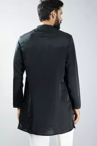 men silk kurta  solid mid-length kurta for wedding & festive wear