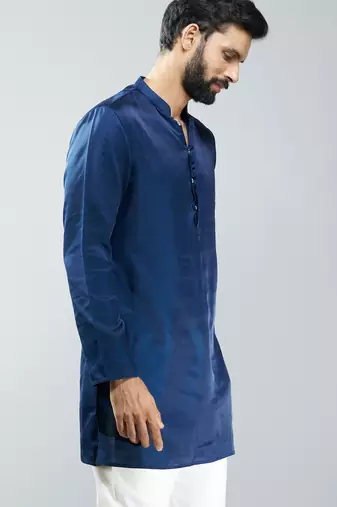 men silk kurta  solid mid-length kurta for wedding & festive wear