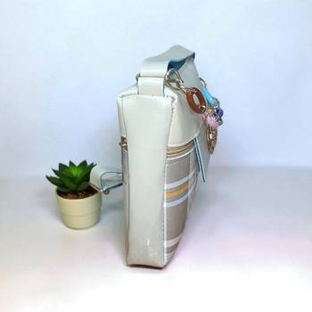Cream Check Sling Bag for Women Stylish Crossbody Chain Handbag 2
