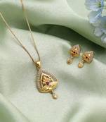 Gold color fashion chain pendant with earring