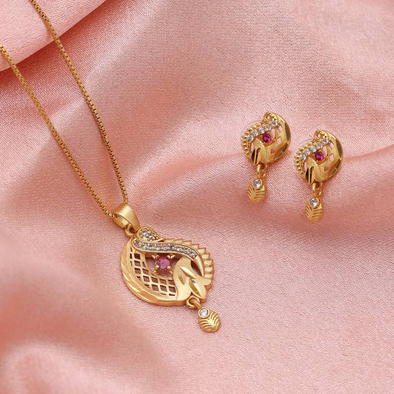 Gold color fashion chain pendant with earring