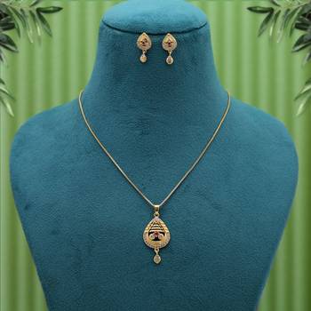 Gold color fashion chain pendant with earring 2