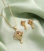 Gold color fashion chain pendant with earring