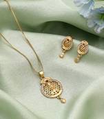 Gold color fashion chain pendant with earring
