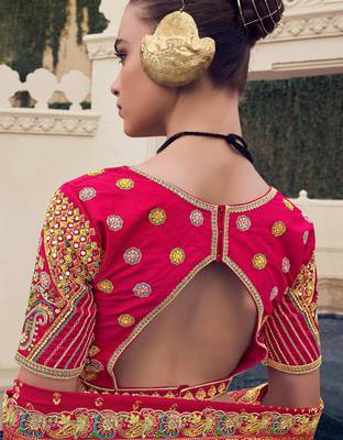 yellow embroidered organza lehenga set choli with dupatta 4