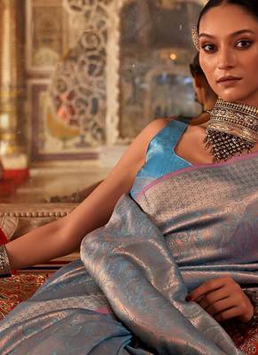 Silk Blend Saree with Golden Zari Weaving For Women 3