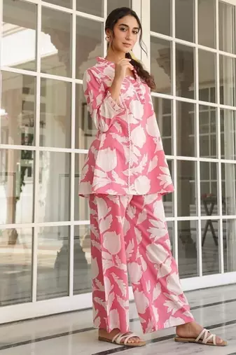Pink Floral printed v_neck  cotton co-ord set