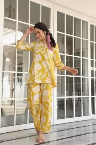 Yellow Floral printed v neck pure cotton co-ord set