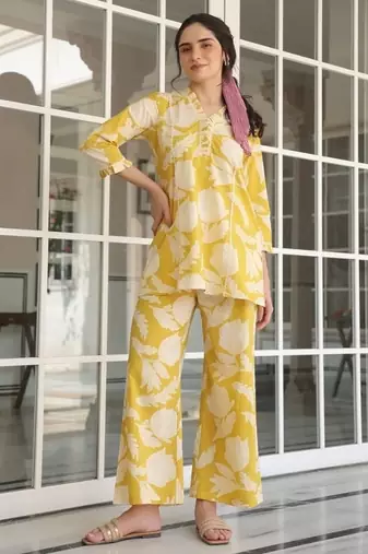 Yellow Floral printed v neck  cotton co-ord set
