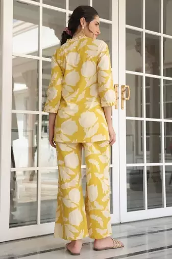 Yellow Floral printed v neck  cotton co-ord set