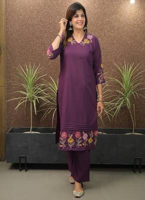 blue embroidered cotton kurta and pant 1