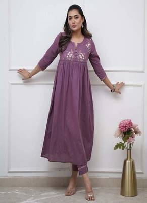 purple embroidered cotton kurta and pant 2