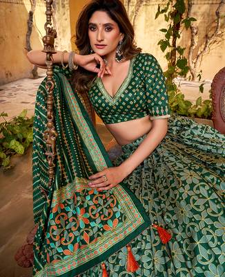 Green silk sequin embroidered chaniya choli 3