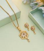 Gold color chain pendant with earring