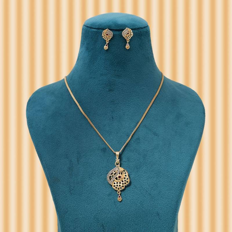 Gold color chain pendant with earring