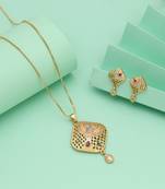 Gold color chain pendant with earring