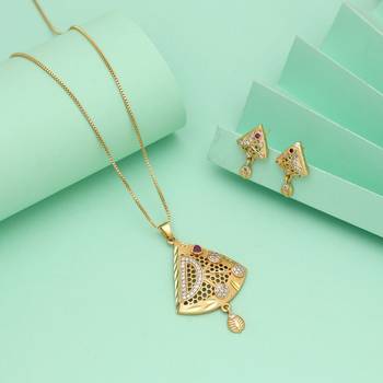 Gold color chain pendant with earring 1