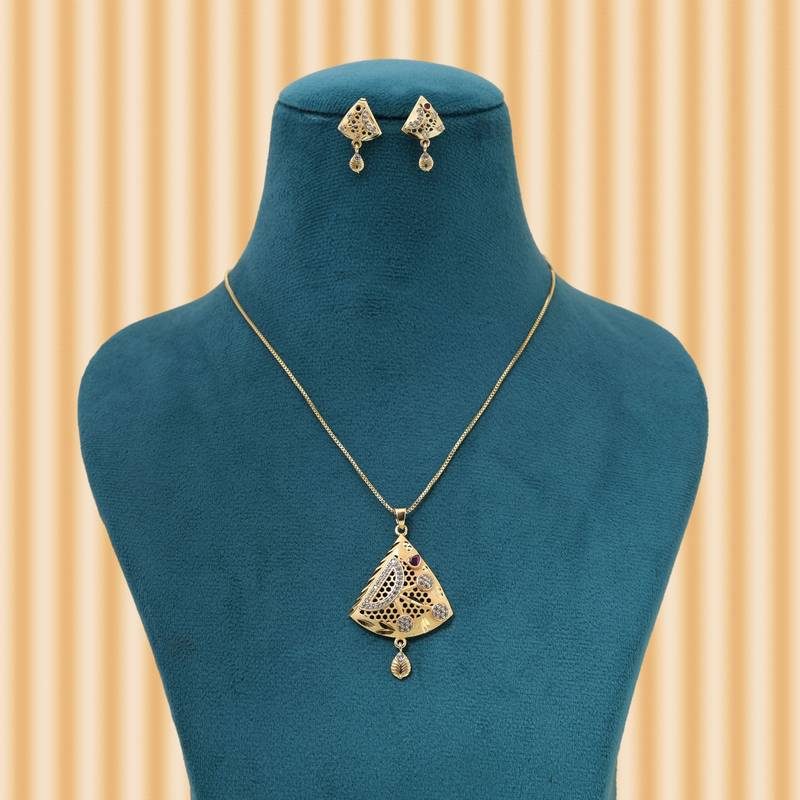 Gold color chain pendant with earring