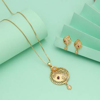 Gold color chain pendant with earring 1