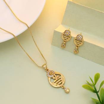 Gold color chain pendant with earring 1