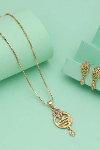 Gold color chain pendant with earring