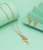 Gold color chain pendant with earring