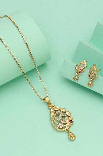 Gold color chain pendant with earring