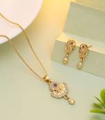 Gold color chain pendant with earring