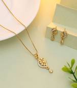 Gold color chain pendant with earring