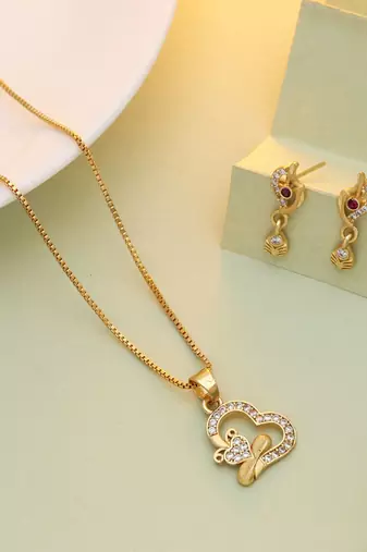 Gold color chain pendant with earring