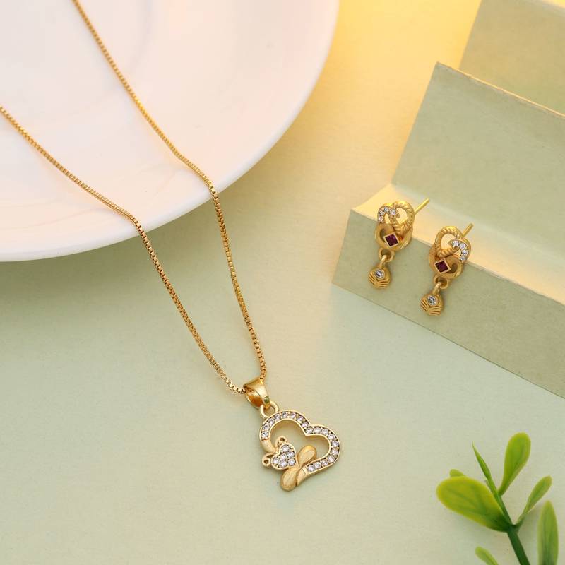 Gold color chain pendant with earring