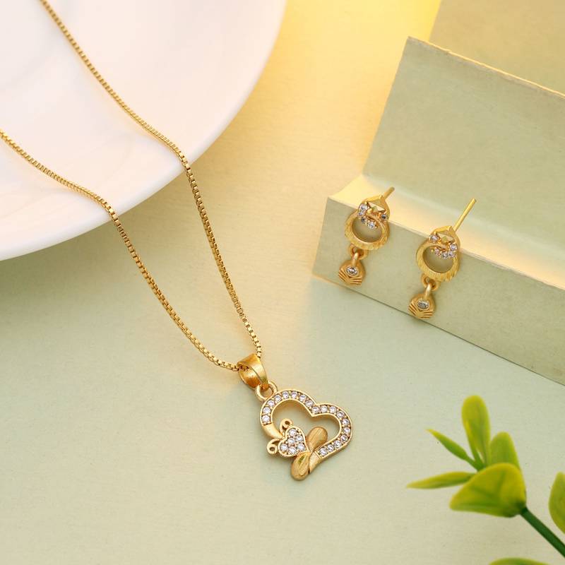Gold color chain pendant with earring