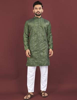 Dark green embroidered silk straight kurta 2