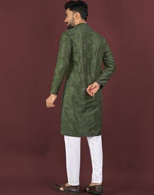 Green embroidered silk straight kurta 2
