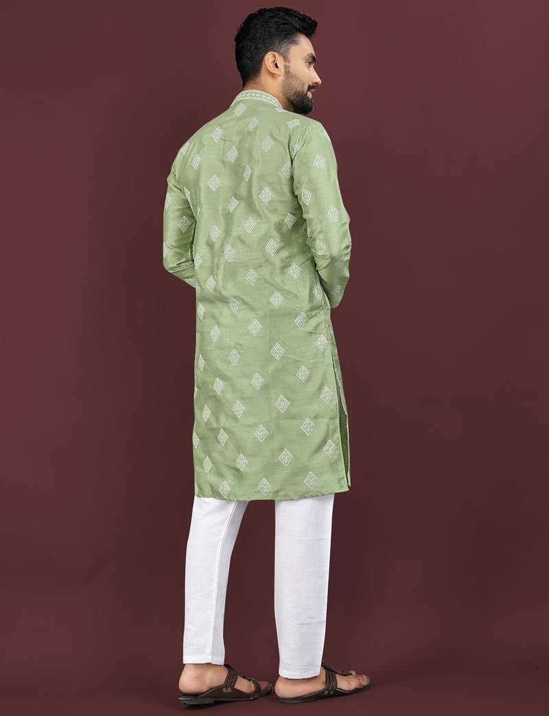 Green embroidered silk straight kurta
