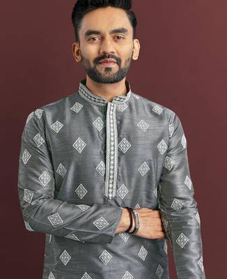Grey embroidered silk straight kurta 1