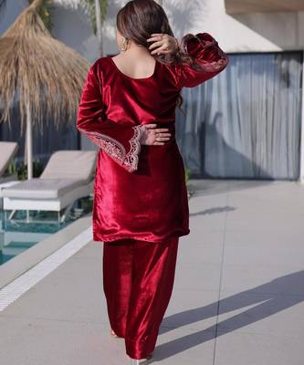Velvet zari embroidered kurta with palazzo and heavy dupatta 2