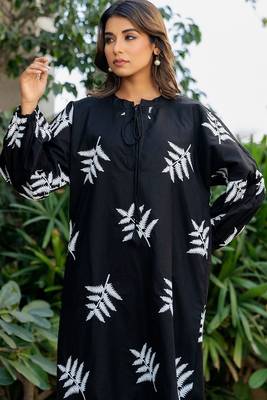 Black cotton embroidery dress 3