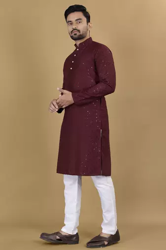 Maroon embroidered rayon straight kurta