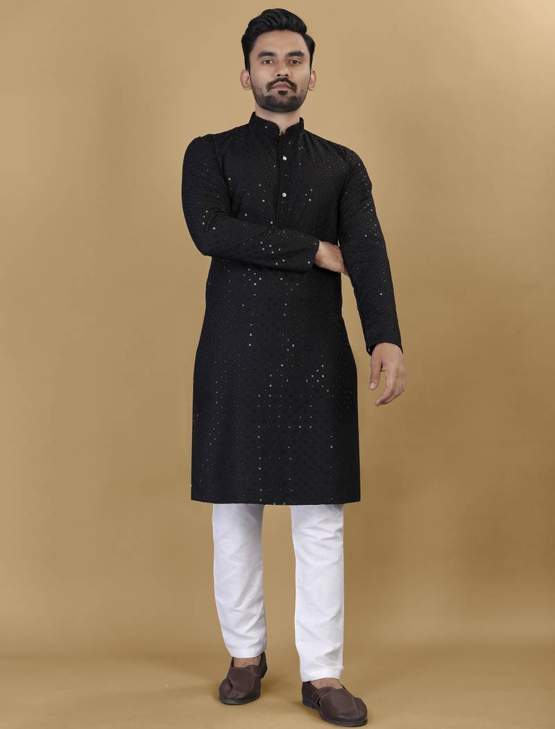 Black embroidered rayon straight kurta
