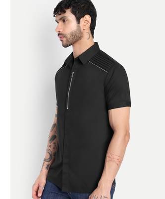 Men black solid slim fit zipper detail short sleeve casual shirt | zipper detailing & panelled shoulder stitching 2