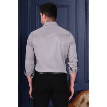 Men grey solid slim fit casual shirt with geometric chest print 3