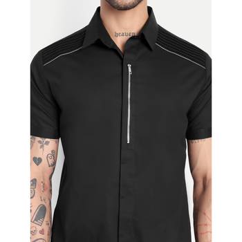 Men black solid slim fit zipper detail short sleeve casual shirt | zipper detailing & panelled shoulder stitching 4