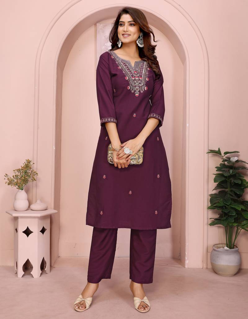 Magenta roman floral embroidery straight neck kurta set