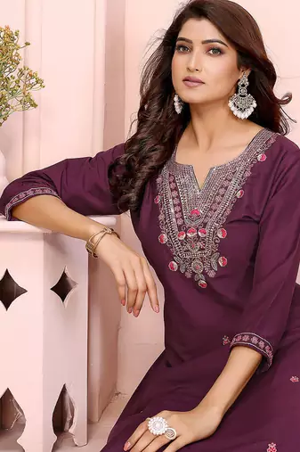 Magenta roman floral embroidery straight neck kurta set
