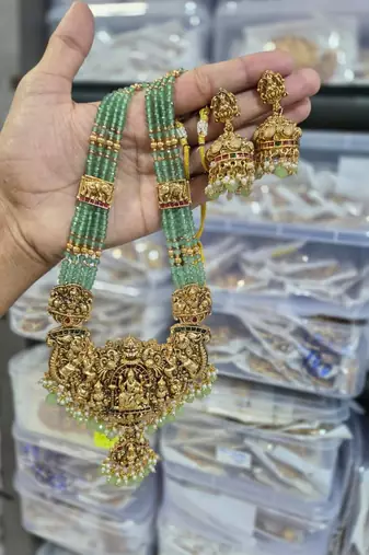 Antique gold-plated temple lakshmi haram Necklace :: set with green beads & jhumka earrings