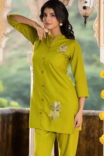 Green and emboridered co ord set